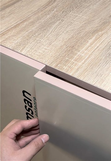 Réparez vos portes de cuisine PENCHÉES facilement