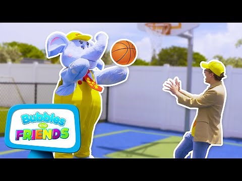 Sports at the Playground | Bubbles and Friends Learn Colors