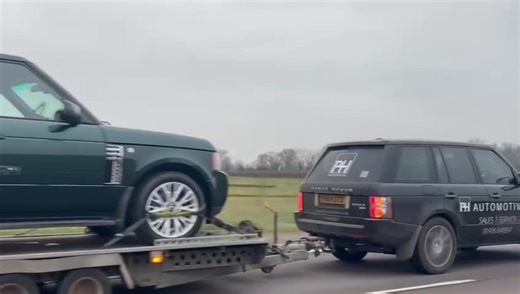 Aintree Green Range Rover L322 Delivery