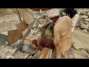 “Massive Jaw Crusher Crushing Hard Rocks | Extreme Stone Shredder Machine”