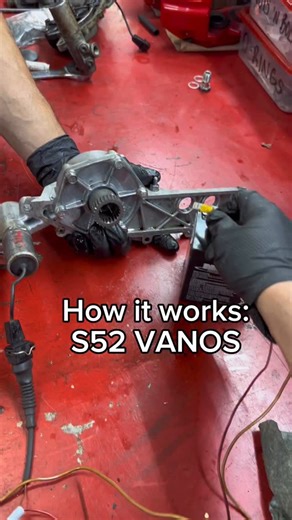366K views · 1.3K reactions | Quick demo of how the VANOS (VAriable NOckenwellen Steuerung) works on the S52 engine—adjusting intake cam timing for smoother torque and better top-end power. #BMW #E36 #M3 #s52 #VANOS #bmwclassic #VULCANMOTORWORKS | Vulcan Motor Works | Facebook
