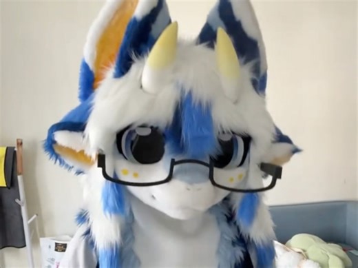 我来更新了呜呜 主要在音符活跃啦