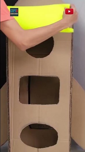 Cardboard Playhouse I Spaceship