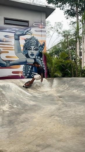 Surf Skate Training In Bali - Power Carves with Jerry & Max.