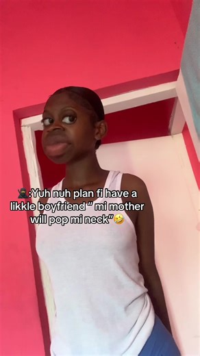 Uno nuh wah meet my mada🤣#caribbeantiktokeurs🇭🇹🇬🇾🇹🇹🇸🇷🇯🇲 #fyppppppppppppppppppppppp #content