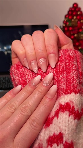 Apply in minutes. 'Sleigh All Day' 💯❤️ Shop our Holiday collection at kissusa.com