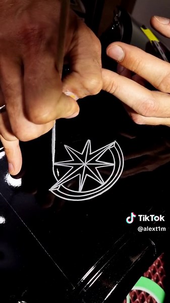 Yamaha Star Pinstriping Techniques Explained