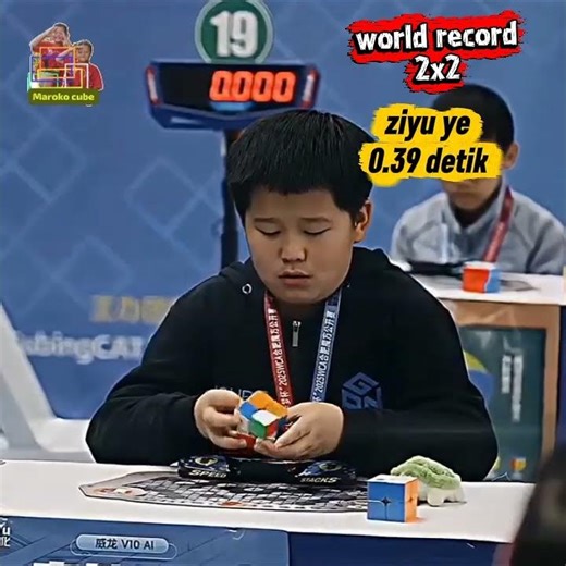 world record rubiks 2x2😵#shorts
