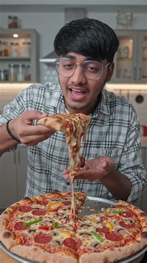 Maine Khaya Duniya Ka Sabse Bada Pizza! 😱 (Rs. 5000/- Only)
