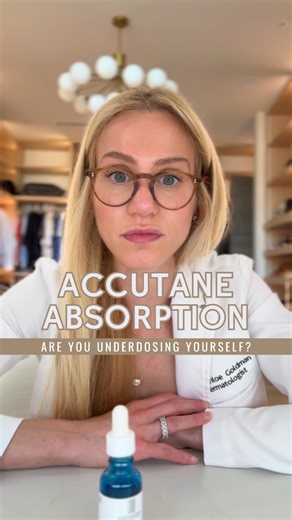 💊 Here’s something every Accutane patient needs to know: In order to maximize absorption, I recommend take your isotretinoin with about 20 grams of fat during your meal, otherwise, you might be underdosing yourself. So what does 20g of fat actually look like? Think the basics: 4 eggs, 2 full tablespoons of peanut butter, and 2 servings of full-fat Greek yogurt So if you want to maximize your Accutane results, remember: fat is your friend 🍳 ✨ . . #AccutaneJourney #IsotretinoinTips #AccutaneResu