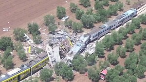 At least 25 killed in Italy train collision