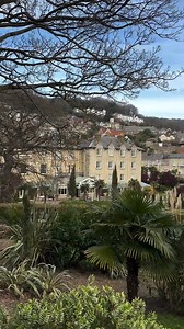 Overlooking Ventnor’s stunning coastline, The Royal Hotel is a 4 star, award-winning Victorian style hotel packed full of history.🏨⁣ ⁣ Originally built as a coaching house in 1832, this building has entertained the crowned heads of Europe. It was also a favourite of Queen Victoria’s whenever she visited Ventnor.👸⁣ ⁣ The Royal Hotel is dog-friendly, family-friendly, wheelchair accessible, and has been awarded AA four silver-stars and 2AA rosettes for three consecutive decades.⭐️⁣ ⁣ Here’s a sne