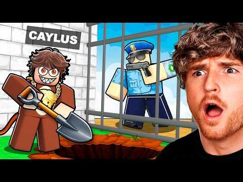 ESCAPING ZOO As A MONKEY in Roblox..
