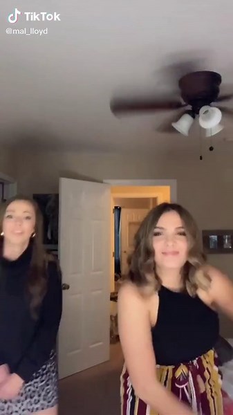 I have been looking for this dance for a week heheheh #fyp #WeekendVibes #JustDanceMoves @lapdawg14