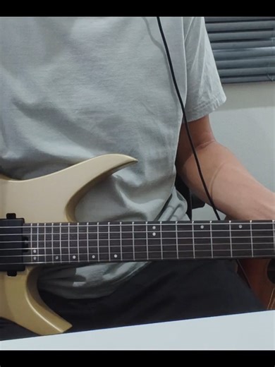 I Don't Love You Solo - My Chemical Romance Tutorial