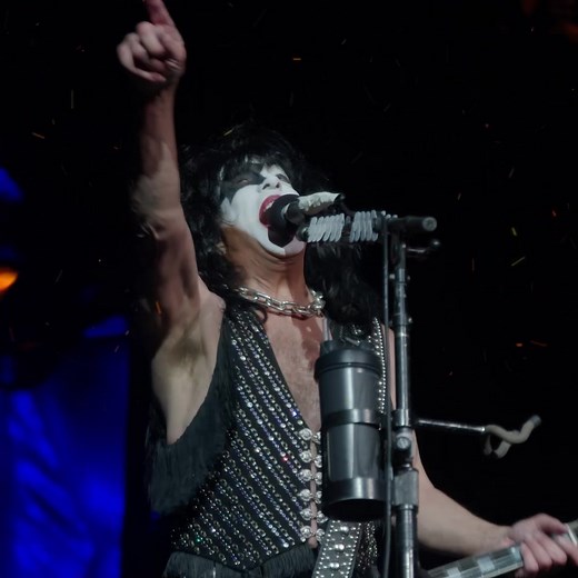 102 reactions · 18 shares | Tickets are on sale now for the END OF THE ROAD TOUR! Get yours today. | KISS | Facebook