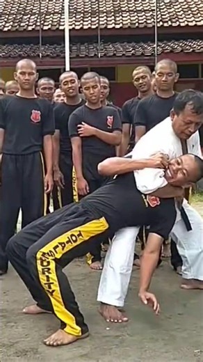 Terlalu Keren untuk Mematikan Lawan! 💪 | Teknik Pengamanan Humanis Diklat Satpam