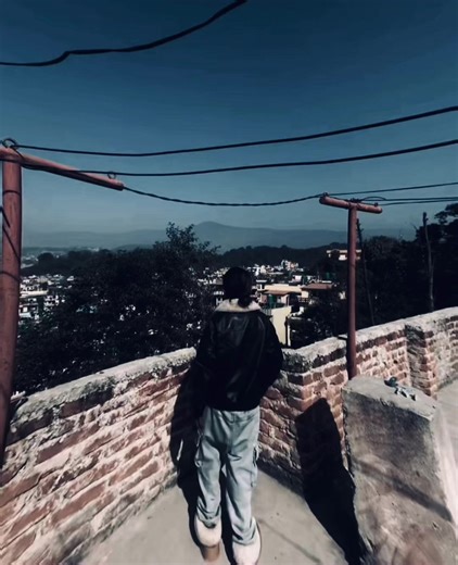 Kyuki hamara Jasa ar koi durara hye nai#foryoupage#nepaltiktok#vairalvideo#🤫🤫@9.mm#😎🤫