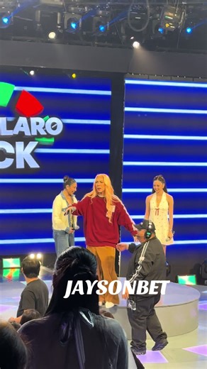 Trending Meme Moments with Nadine and Kim