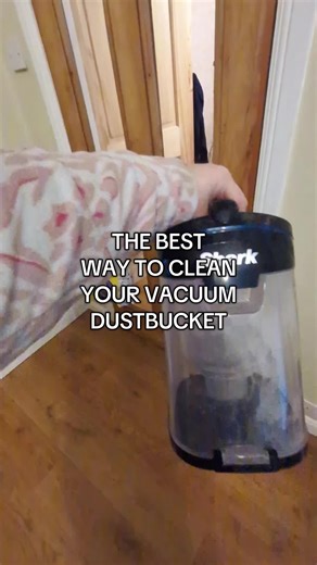 Step by step how to clean your vacuum dust bucket, accessories and filter 👌✅ #cleantok #cleaninghacks #scottishcleanqueen #howtotiktok #vacuumcleaner