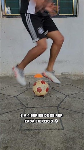 Improve your soccer dribbling and ball control with these at-home drills 🏡 #soccer #dribbling
