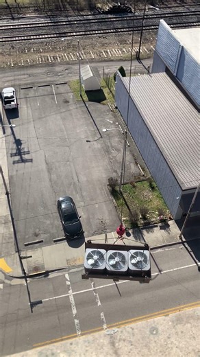 38 split system change out 8 stories up