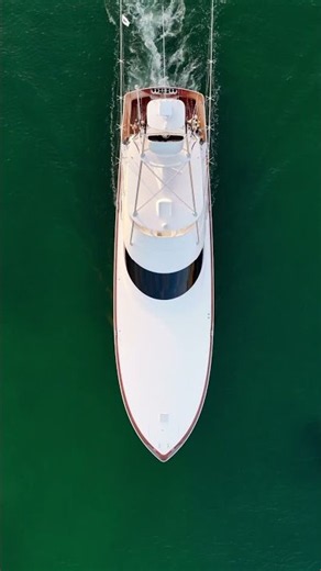 How sick is this 74’ ‪@VikingYachtCo‬? Is it the Fastest Viking? #sportfish #yacht #vikingyachts