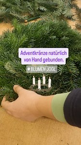 Adventkränze bei uns natürlich handgefertigt und gebunden. #blumenjogl #kirchberganderraab | Blumen Jogl
