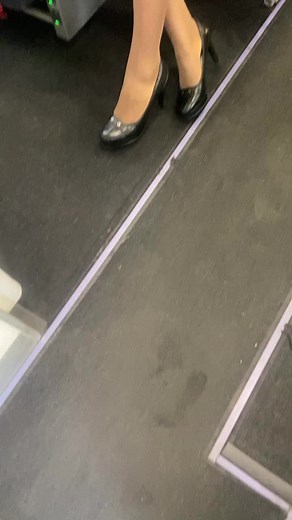 SparkleSexyRosemond: Flaunting Legs as a Black Flight Attendant