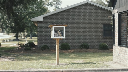 Did you know about the free little library boxes in Lake City?! 📚 Make sure to check out some of the books avilable at one of the locations around town! | City of Lake City, SC