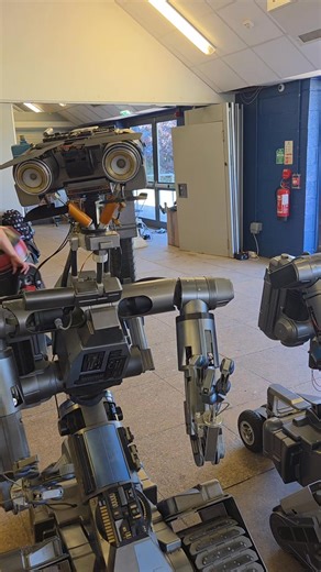 So time to head home, fantastic weekend at DroidBuilders UK . And a first i think having 2 J5's together. Next time we can plan some interaction between them. I need to get on coding his new arm as I didn't have time before the event. | Wrexham Johnny 5 build