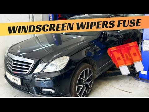 Mercedes W212 Windscreen Wiper Motor fuse relay location replacement E200 E220 E250 E300 E350 E400