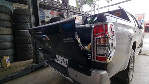 TAILGATE Support 🛒 -For easier lift and slows down opening of tailgate- 💬Message us for inquiry and appointment | DC Autoworkz Off-Road and Car Accessories