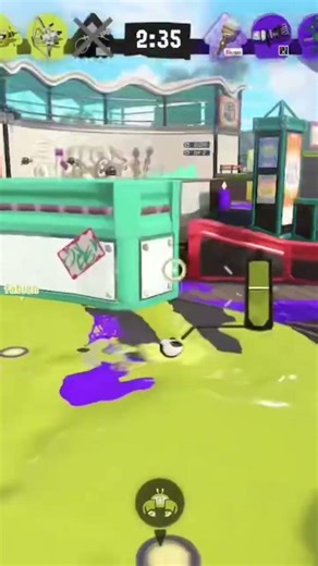 From flexing to splatted in 0.5 seconds by a random hammer 🪓
