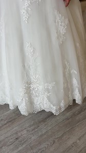 11K views · 39 reactions | For the winter bride with timeless taste. ❄ 08-22, £799, Aleksandra www.wed2b.com/aleksandra | wed2b | Facebook