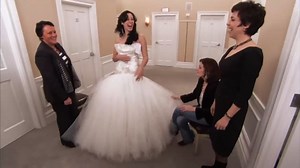 Jessica is looking for a dress for her fairy-themed Wiccan wedding! #SayYesToTheDress Watch full episodes on discovery : https://bit.ly/3HfHr6e | Love Say Yes To The Dress