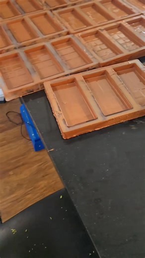 11K views · 58 reactions |  Dubai Chocolate – $5 Special  Handcrafted luxury chocolate made right here in Florida. Smooth, rich, and created with premium Callebaut chocolate — every piece is pure indulgence. ✨  Watch how it’s made — from melting to the final glossy finish. Limited-time offer: only $5 for a taste of Dubai. #DubaiChocolate #ASMRChocolate #HandmadeChocolate #LuxuryTreats #ChocolateLovers #FloridaMade | Dubai Chocolate USA | Facebook