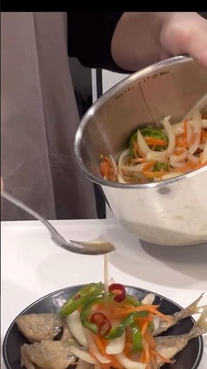 ガチでうますぎる！骨まで食べれて栄養満点♪至高を超えた！鯵の南蛮漬けを紹介します♪#アジ #南蛮漬け #作り置き