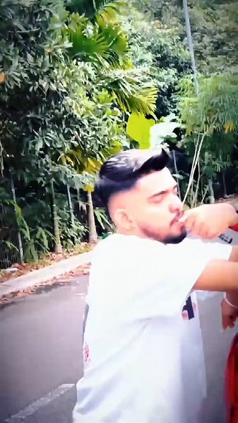 Outdoor Sign Language Communication Tips