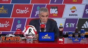 204K views · 3.7K reactions | ¿Eran ciertos los rumores sobre Oblitas diciendo que "fue un error elegir a Reynoso"? 類 ️ Juan Carlos Oblitas: "Si yo estoy acá es para respaldar a Juan Reynoso. Así de simple. Todo lo otro entra en el terreno de la suspicacia". #LaCasaDeLaSelección  | Movistar Deportes | Facebook