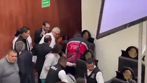 Diputado local de Tamaulipas sufre infarto durante sesión del Congreso. René Cantú Galván, diputado y dirigente del PAN sufrió un infarto cuando participaba en la sesión ordinaria en el Congreso local la mañana de este miércoles, por lo que fue trasladado a un hospital de esta capital. | Público | Facebook