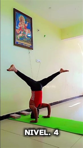 Hand balance in yoga ✅#healthylifestyle #ytshorts #fitnessmotivation #viralshorts #shortsviral