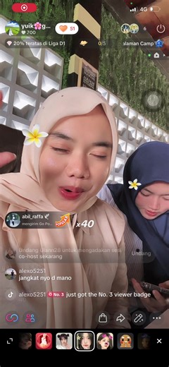 Bercerita sedikit ! Dia orang baik diantara orang baik yang pernah ayu kenal melalui tiktok , tempat ayu bercerita,tempat ayu mengadu kalo lagi ada masalah ,tempat ayu ketawa-ketiwi ,tempat ayu mabar ML hihihi😁jadi udah anggap saudara dia anggap ayu seperti adiknya sendiri dan ayu juga udah anggap kayak abng ayu sendiri kami di pertemukan di tiktok dan insyaallah cepat atau lamabat akan ketemu di dunia nyata🤲🏻☺️ Tidak mudah perjalanan kami kenal mulai di bilang sana sini sma host lain dan sma