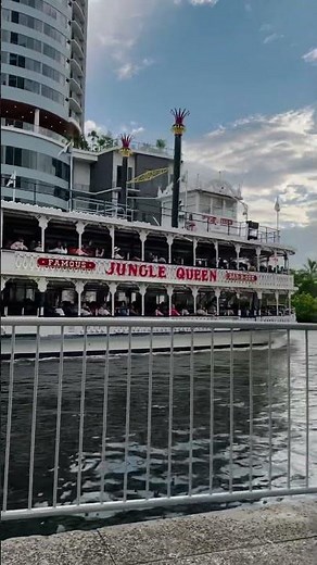 JUNGLE QUEEN CRUISE | THE WHARF FORT LAUDERDALE, FLORIDA #jella&bill #rivercruise #junglequeencruise