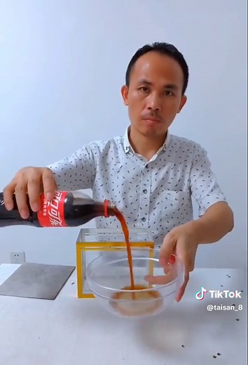 Exciting Science Experiment with Chemical Reaction