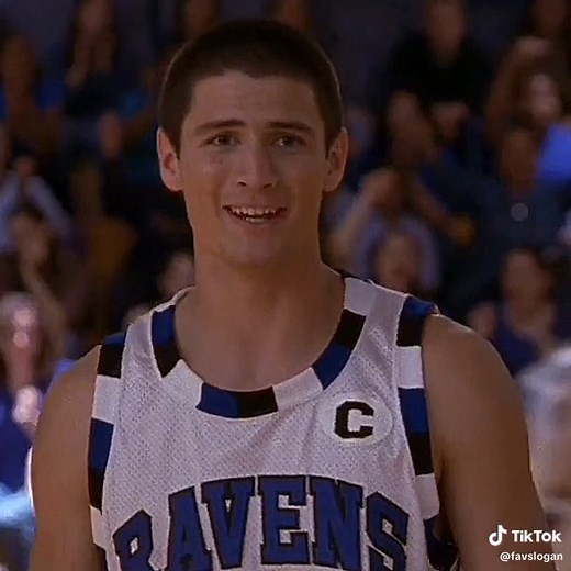 iconic scene #lucasscott #nathanscott #onetreehill #oth | one tree hill basketball scene