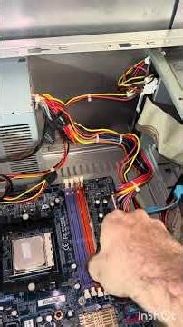 Viendo las tripas de un PC gamer retro AMD. #retrogaming #retro #pcgaming #gaming #tecnologia #fypシ