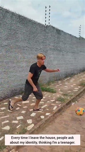 37 years old male model who looks 17