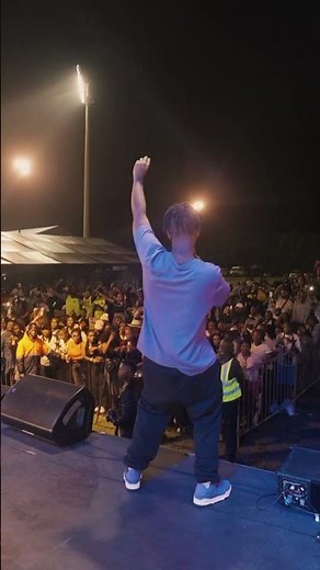 Big Zulu & Emtee performing Abazazi Bafunani 🔥