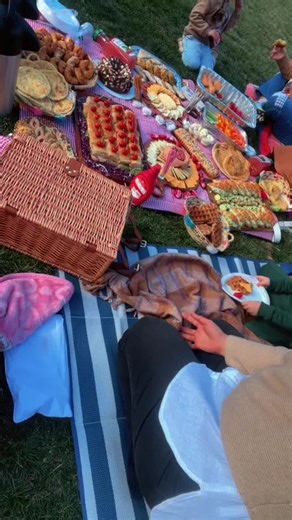 🇺🇸🇲🇦nadia boua (@nadiayasmineamine)’s videos with الليله حلوه - Ruby